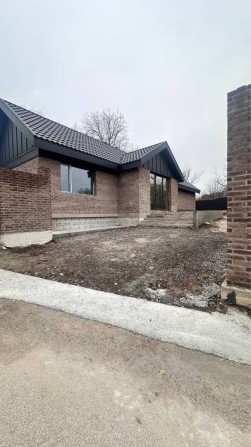 ВІД ЗАБУДОВНИКА Новий будинок з підвалом в центрі  біля школи ГОРЕНИЧІ - фото 1