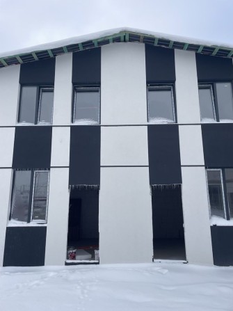 Продаж таунхауса 35м2 з подвірʼям - фото 1