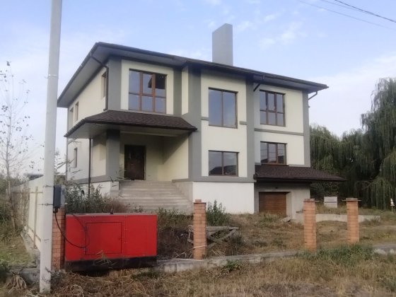 Продам котедж в селі Вишеньки Бориспільський район Вишеньки
