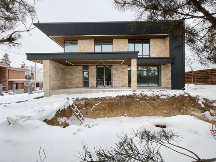 Сучасний будинок в закритому КМ + газ, Охорона, 25 хв до Печерську - фото 1