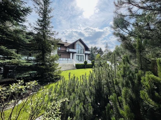 Продам будинок закрита вулиця з ремонтом Гореничі Стоянка Ліс Гореничі