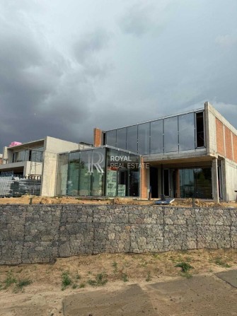 Без Комісії Продаж Будинок Лісники Київ Lion Hills 250 м2 Бомбосховище - фото 1