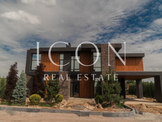 Продаж будинку | 446м2 | с.Лісники Лесники