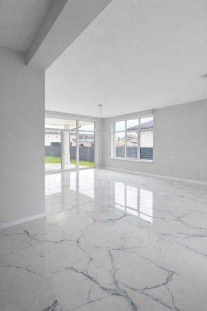 Будинок з ремонтом у котеджному містечку під Києвом  — 150 м² - фото 1