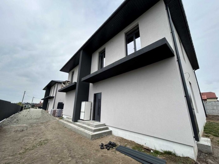 Якісний дуплекс Білогородка 112 м2 2.5 сот 4 кімнати Частковий ремонт - фото 1