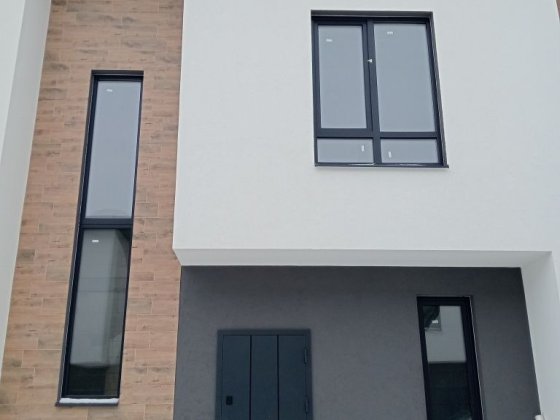 БЕЗ %! Тауни 75 м2, 3 кімнати, поруч Сільпо. Білогородка. Белогородка