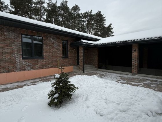 Одноповерховий будинок 266 м² з цоколем. Газ. 7,6 соток Білогородка