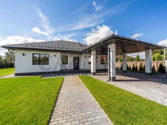 Продаж одноповерхового будинку з ремонтом в селі Гнідин Гнедин