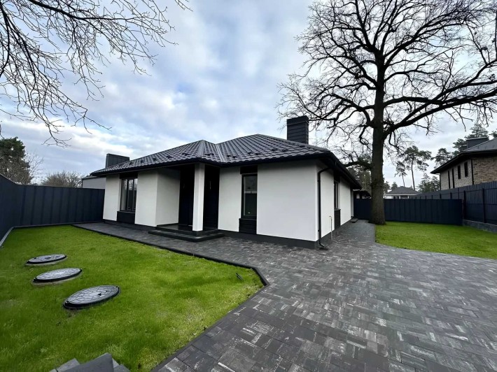 Продаж будинку в Лісниках - фото 1