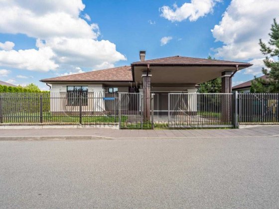 Продається сучасний  будинок у КМ "Золоче Везувій” Гнідин/Вишеньки, Вишенки