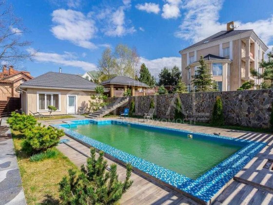 Продаж котеджу 610м2, Лісники, КМ Зелений Гай, 18 соток Лесники