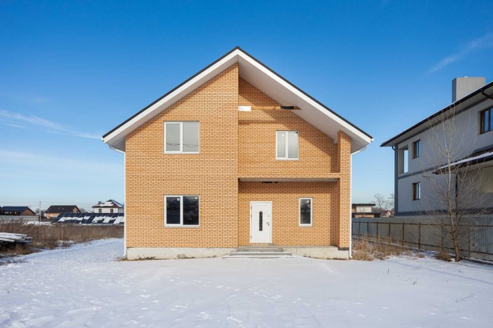 Двоповерховий котедж 223 м² у Вишеньках під Києвом — ЄОселя - фото 1