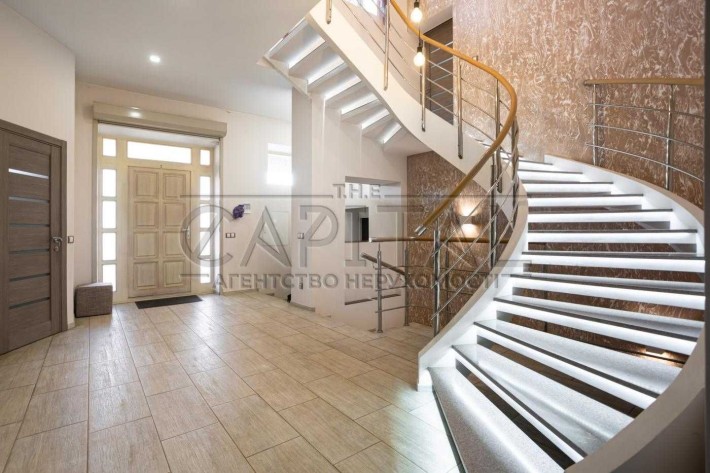 Продаж, Будинок, Гореничі / Басейн , Укриття - фото 1