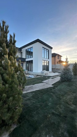 Будинок з панорамним видом і підвалом у Гореничах 210 м² 7,5 соток,газ - фото 1