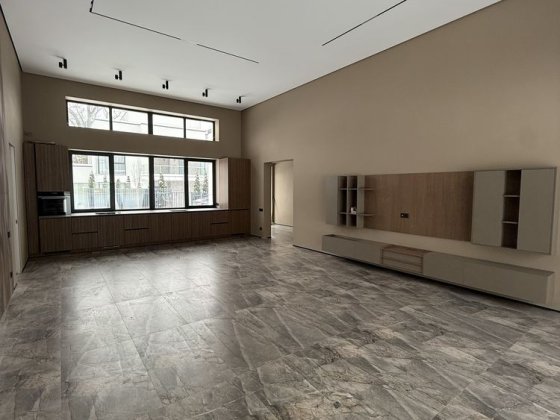 Продаж одноповерхового будинку з РЕМОНТОМ в Лісниках! 8 соток Лісники