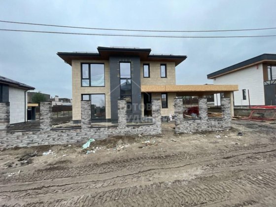 Будинок в Ходосівці з басейном Ходосівка