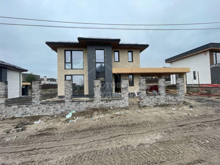 Будинок в Ходосівці з басейном - фото 1