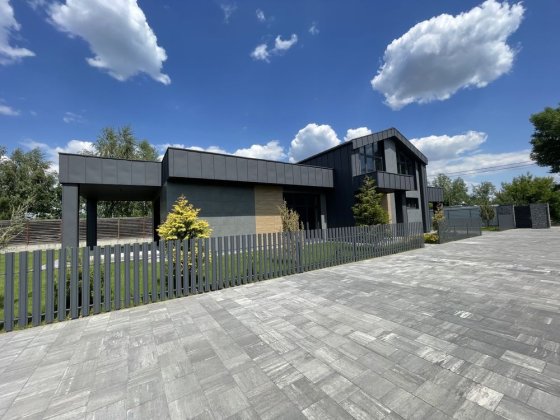 221000 Продам дом с выходом на Днепр. Вишенки Рядом золоче осокорки Гнедин