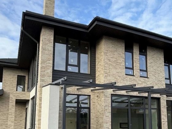 Преміальний будинок 395 м2 у Лісниках.15 хв до центру Києва з басейном Лесники