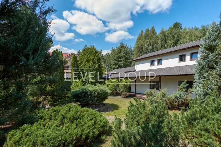 Гореничі будинок 274 м.кв. ділянка 12 соток. Новий ремонт - фото 1