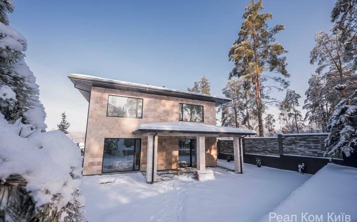 Будинок 260м² + 10 соток у сосновому лісі! с. Гореничі - фото 1