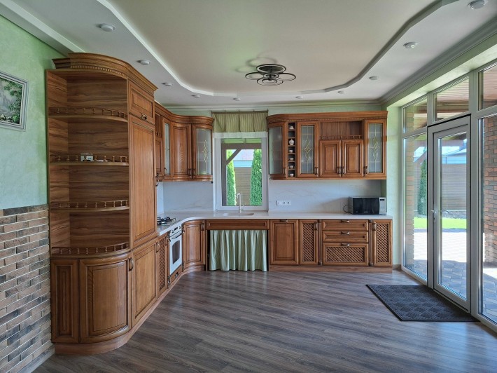 Будинок з ремонтом + гостьовий в КМ Хутір Ясний Лісники на 12 сотках - фото 1