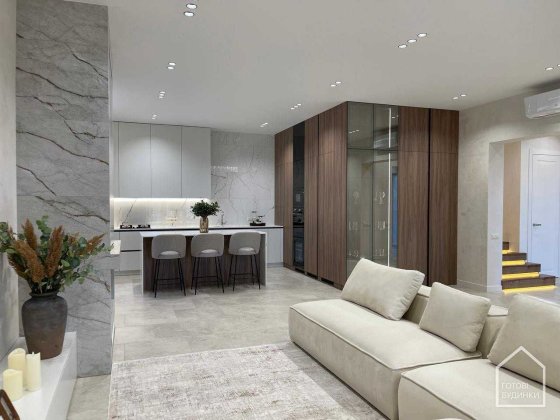 Преміальний будинок біля лісу у Віта-Поштова –ремонт, меблі та техніка Віта-Поштова