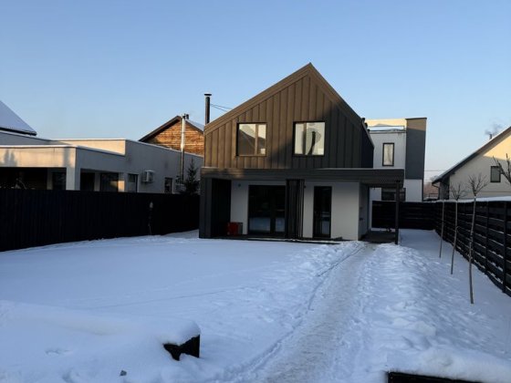 Будинок з Ремонтом на вул. Стрілецька біля Озера. 130 кв.м., 5 Соток Гореничи