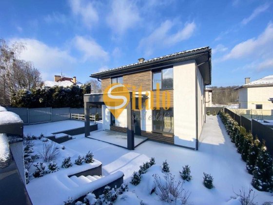 Будинок: річка Сіверка, Чернечий ліс та озеро Ходосівка, вул.Набережна Ходосівка