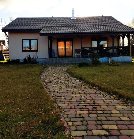 Продаж будинку с.Нові Петрівці  КМ "Баллатон" з виходом до озера - фото 1