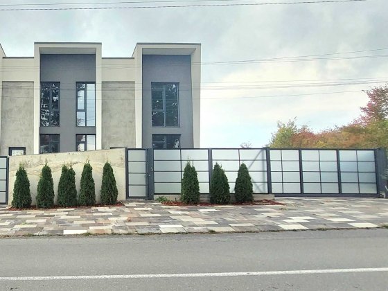 Нові Петрівці,  будинок-дуплекс 110 кв.м. з документами. Є-оселя Нові Петрівці