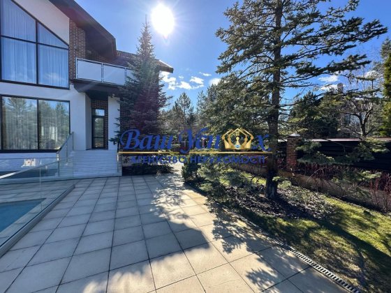 Продаж будинку  з ремонтом в містечку в лісі,  село Гореничі Гореничі