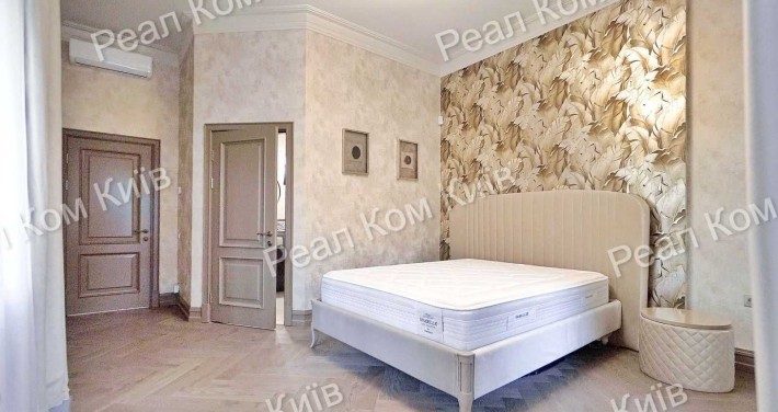 Чудовий будинок в с. Гореничі. Приватна територія! - фото 1