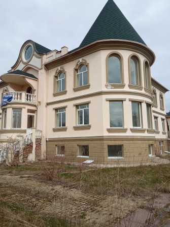 Продаж будинку 860м2 45 соток с. Віта-Поштова Фастівський, озеро, ліс - фото 1