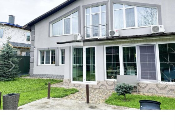 Продаж неймовірного будинку Стоянка. Без комісії. Стоянка