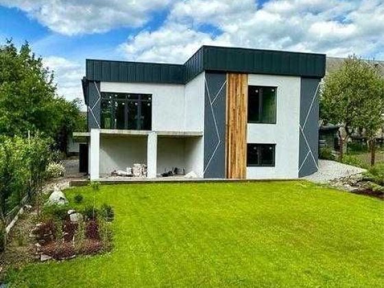 Чудовий Будинок 200 кв Віта-Поштова