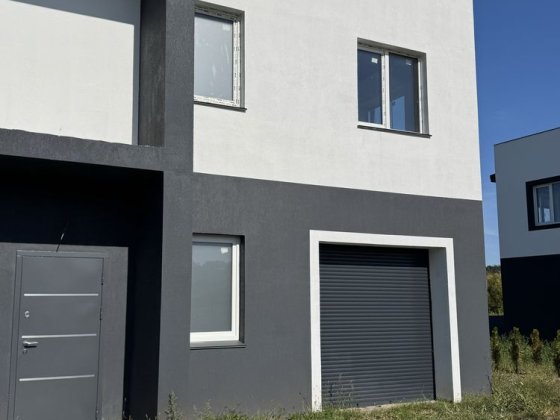 Гарний Будинок 140кв Віта-Поштова