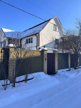 Двоповерховий будинок біля Києва, 10 км метро Житомирська - фото 1