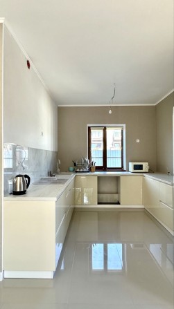 Продаж без % в с. Юрівка нового будинка 133 кв.м.з ремонтом  1го пов. - фото 1