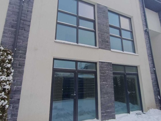 Продам таун хаус з мах наповненням, можливо під іпотеку! Стоянка