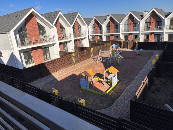 Таунхаус в Стоянці Scandi House - фото 1