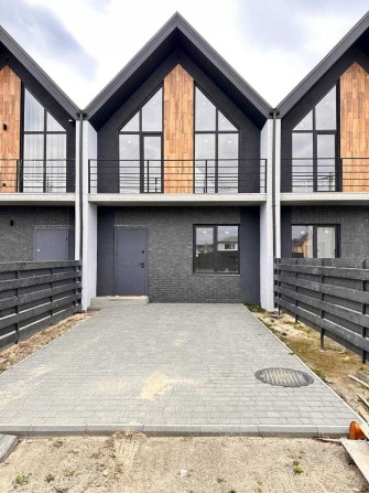 Таунхаус з переднім подвір'ям, в Стоянці, 85м2, БЕЗ КОМІСІЇ - фото 1