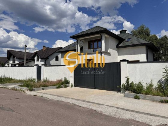 Просторий будинок з підвалом, гаражем, 12,5 соток, Гореничи Гореничі