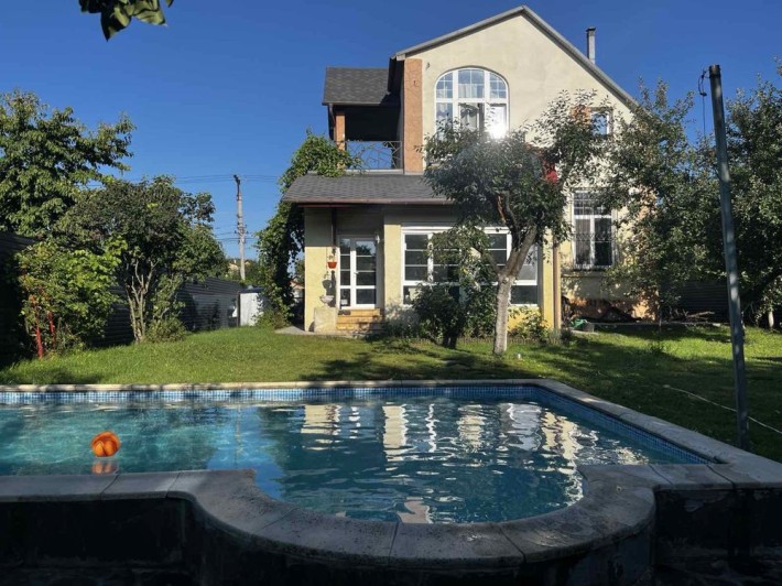 Продам будинок з якісним ремонтом  всього 15 км від столиці! - фото 1