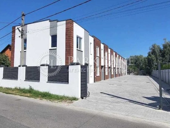 Продам Таун Хаус Нові Петрівці Вишгородський район Нові Петрівці