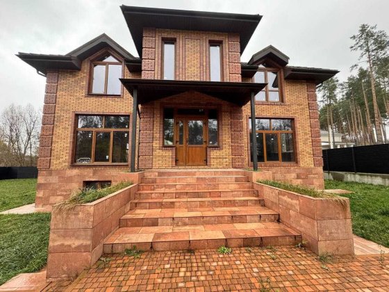 Без комісії, будинок 395м², ділянка 14 соток, сховище, Стоянка