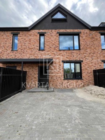 Продається сучасний таунхаус 111 м² з початковим ремонтом. - фото 1