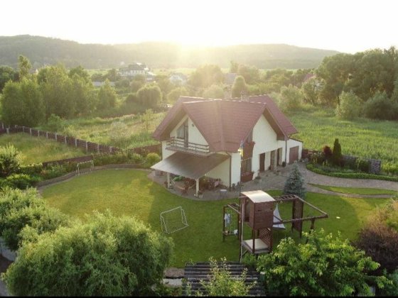 Підгірці. Від власника гарний будинок в мальовничому місці Підгірці