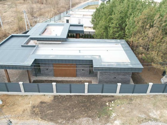 Одноповерховий будинок з молодими соснами на ділянці! Віта- Поштова ! Віта-Поштова