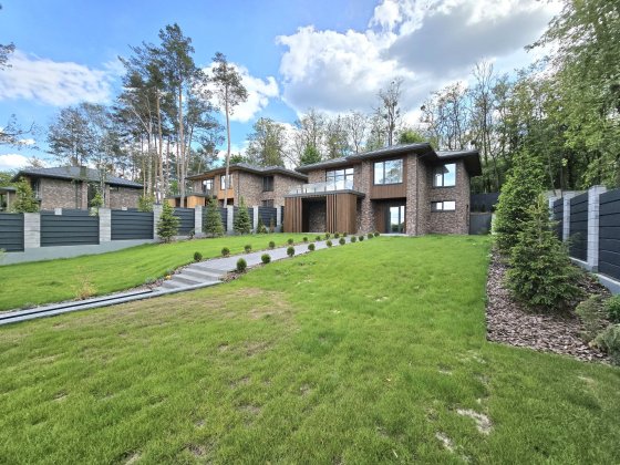 Видовий будинок 280 м2 у соснах газ гараж дизайн ремонт с Віта-Поштова Віта-Поштова